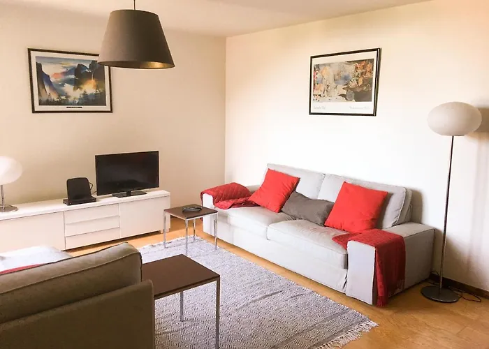 The River\'S Whisper Apartment