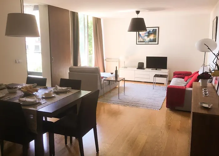 The River\'S Whisper Apartment